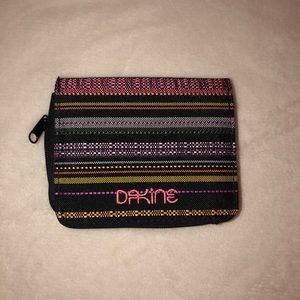 Dakine wallet